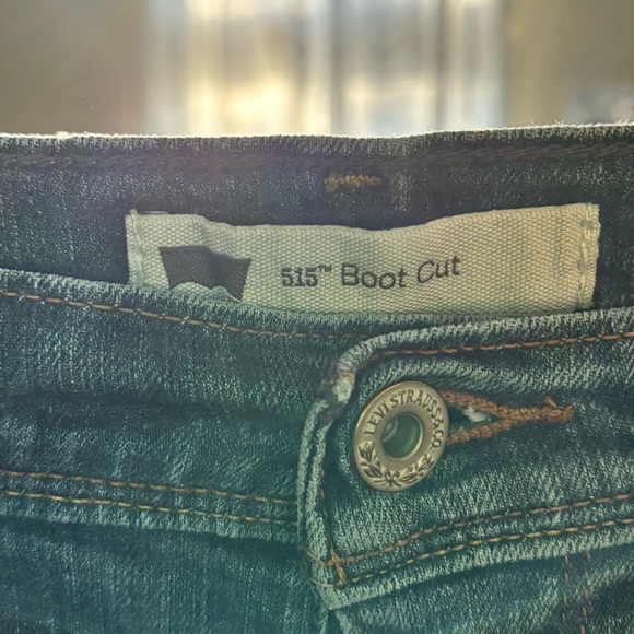 515 Levi’s in 6 short, bootcut, flap pockets, red tab - Picture 3 of 9